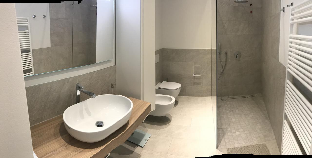 Suite La Castellana Торри-дель-Бенако Экстерьер фото