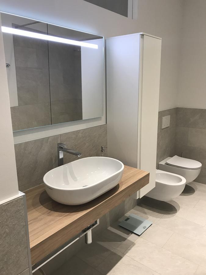 Suite La Castellana Торри-дель-Бенако Экстерьер фото